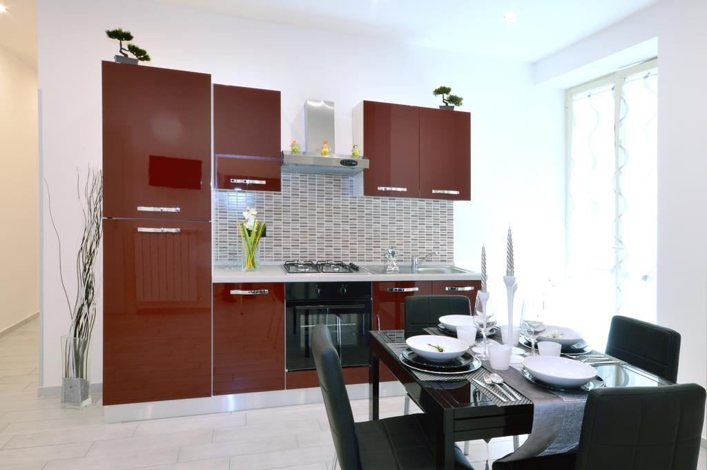 Home Sweet Home Napoli Bagian luar foto