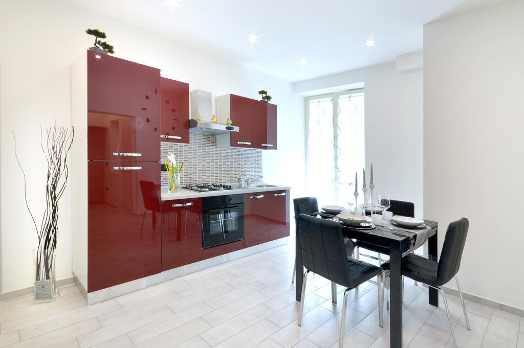 Home Sweet Home Napoli Bagian luar foto