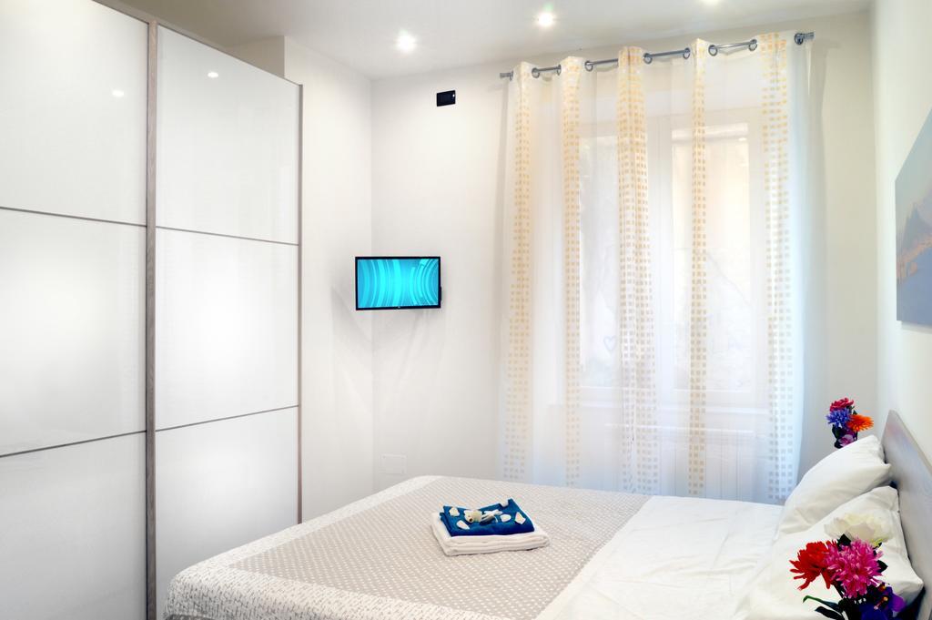 Home Sweet Home Napoli Bagian luar foto